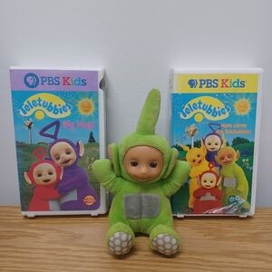 Teletubbies VHS "Here Comes The Teletubbies" / "Big Hug" + BONUS 7" Dipsy Plush
